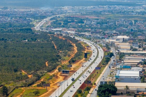 Antes de pegar a estrada, confira CNH, CRLV-e e condições do veículo para viagem de carro