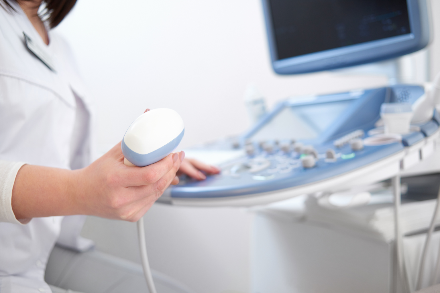 Inscrições abertas para cadastro reserva de médico ultrassonografista geral com remuneração e requisitos divulgados