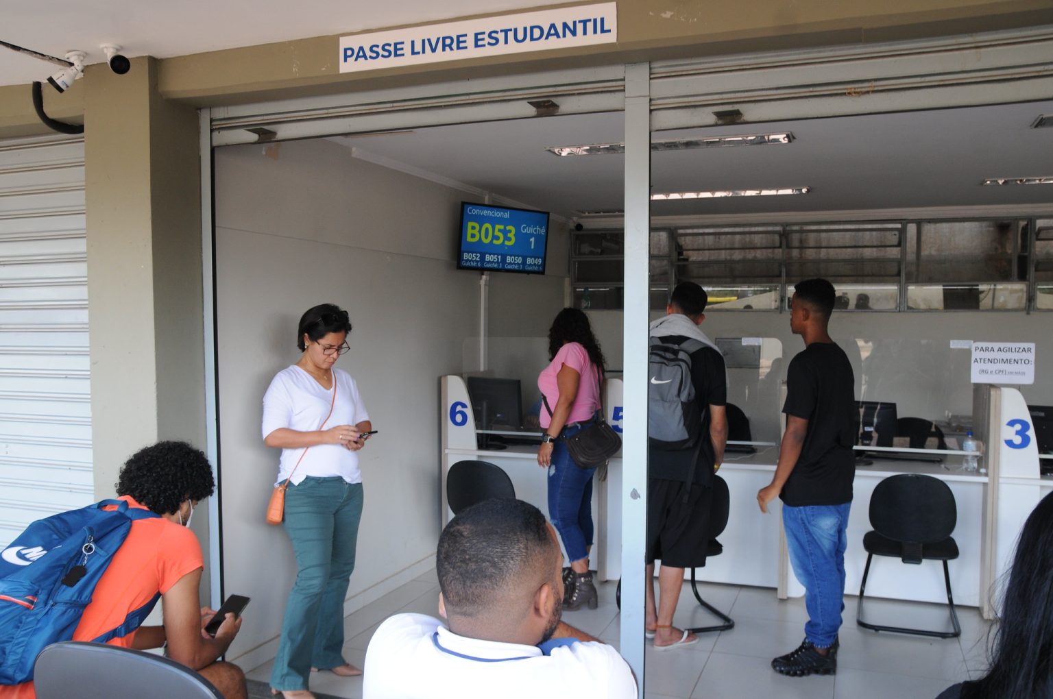 Estudantes do Distrito Federal podem pedir o Passe Livre Estudantil e têm limite de acessos mensais