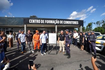 Governador Roberto Cidade inaugura Centro de Formação de Condutores da Polícia Militar do Amazonas em Manaus para capacitação de servidores