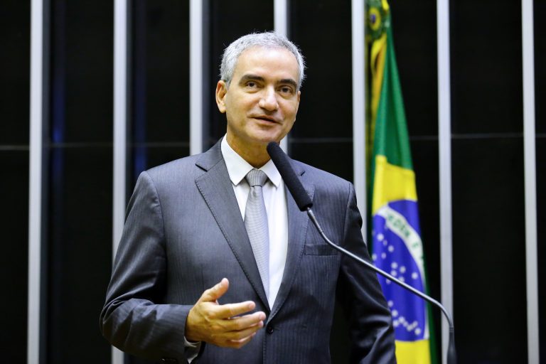 Projeto de Lei 531/26 propõe política nacional para combater solidão social entre idosos