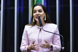 Câmara aprova criação de delegacias especializadas para atendimento de pessoas com deficiência em estados e no Distrito Federal