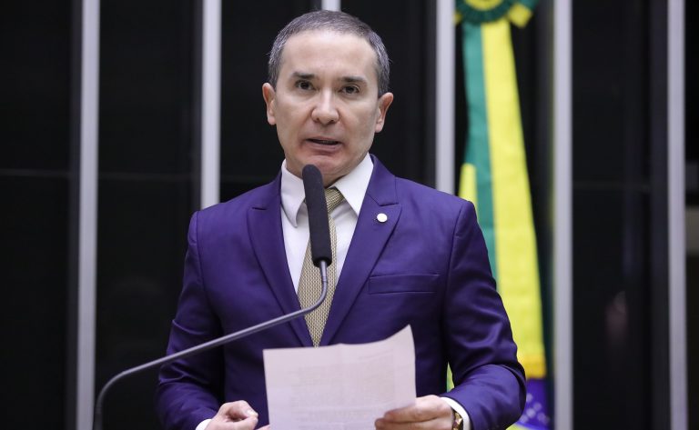 Comissão da Câmara aprova prioridade para processos de apuração de abandono de pessoa idosa
