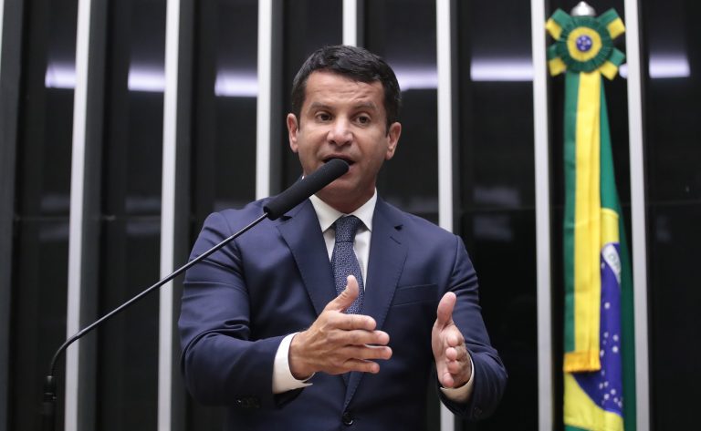 Projeto amplia direito do trabalhador à doação de sangue para duas ausências anuais
