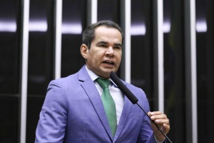 CCJ aprova projeto que prevê recursos para formação e qualificação de pessoas com deficiência no setor cultural