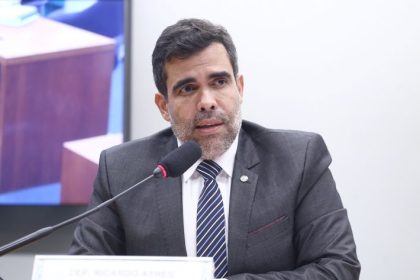 CCJ aprova projeto que exige hipóteses objetivas para comunicação ao Conselho Tutelar por profissionais de saúde
