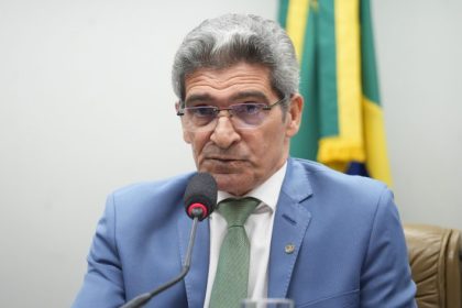 Câmara aprova texto que autoriza trabalho temporário sem perda do seguro-defeso durante o defeso