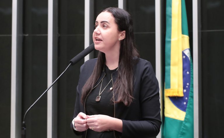 Comissão de Educação aprova obrigatoriedade de comunicação de trabalho infantil ao conselho tutelar na Câmara