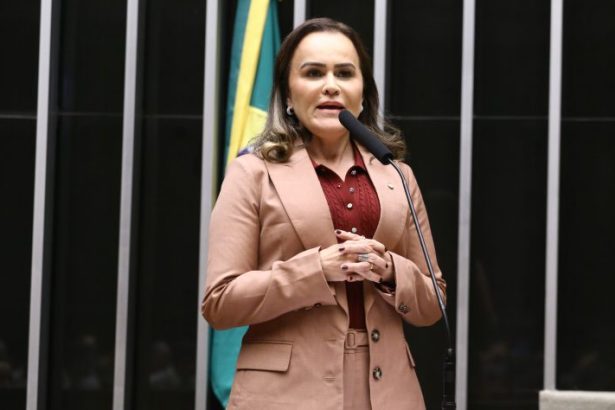 Câmara analisa projeto que estabelece segurança sanitária em piscinas e ambientes aquáticos de uso coletivo