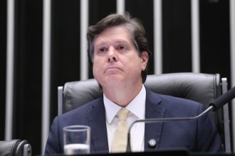 Projeto de Lei 344/26 limita impedimento e regula advocacia de parlamentares segundo ente remunerador