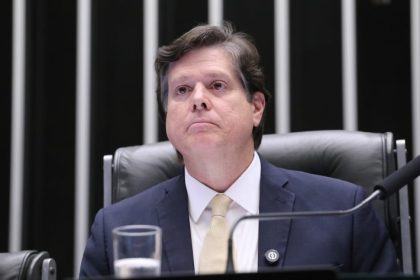Projeto de Lei 344/26 limita impedimento e regula advocacia de parlamentares segundo ente remunerador