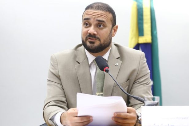 Comissão da Câmara aprova Programa Nacional de Capacitação em Comunicação Operativa para agentes de segurança em todo o país