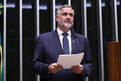 Câmara analisa projeto que proíbe cassinos on-line algorítmicos e sua publicidade no Brasil