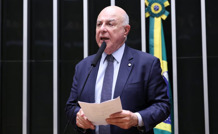 Câmara aprova aumento do tempo de proteção de patentes de cultivares para 25 anos e altera regras para cana-de-açúcar