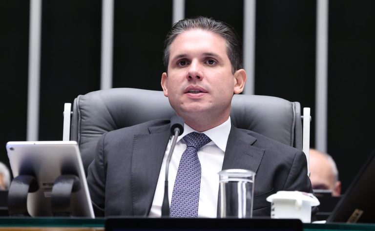 Câmara aprova projeto que cria Sistema Nacional de enfrentamento da violência contra mulheres e envia texto ao Senado