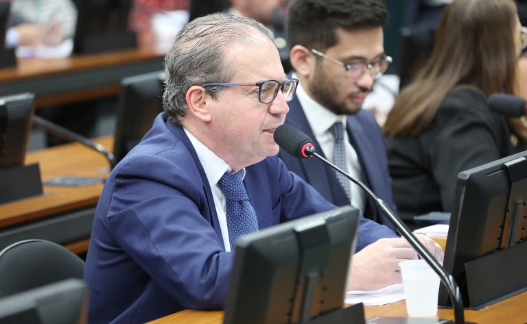 Proposta de PEC muda cálculo do IPVA e pode reduzir valores em até 75% para veículos