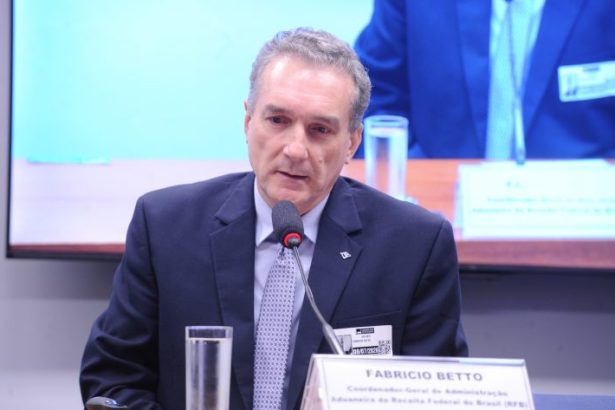 Receita Federal anuncia mudanças no Remessa Conforme para coibir vendas falsificadas e subfaturadas ainda este ano