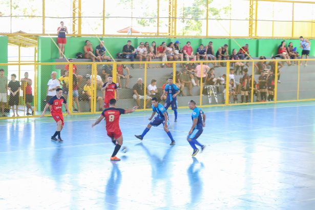 Finais do futsal dos Jogos de Integração dos Servidores da Semed ocorrem em Manaus e definem quatro campeões
