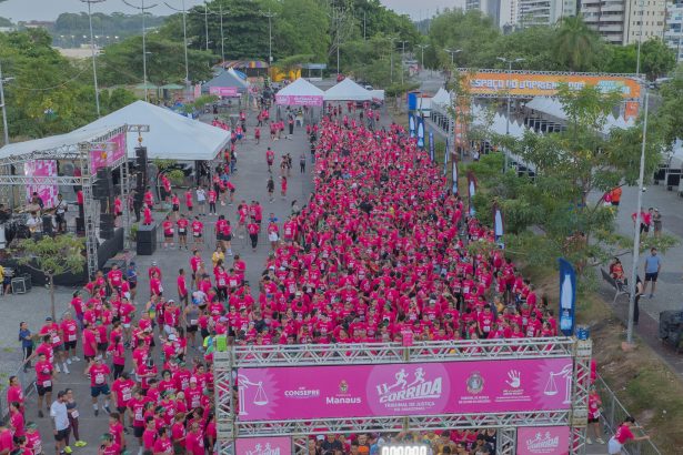 A Corrida TJAM II reuniu cerca de 2 mil pessoas na Ponta Negra em Manaus durante o encerramento do XXI Consepre