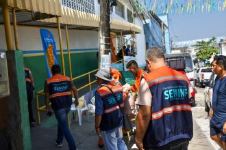 Programa Manaus que a Gente Cuida realiza manutenção de escadaria e drenagem no Educandos em ação da Prefeitura de Manaus