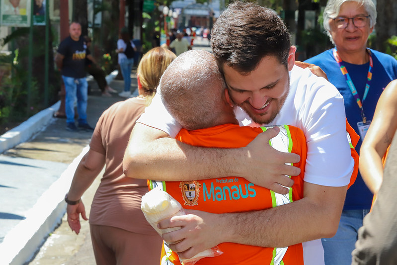 Renato Junior deseja feliz Dia dos Pais a manauaras e detalha preparo dos cemitérios municipais