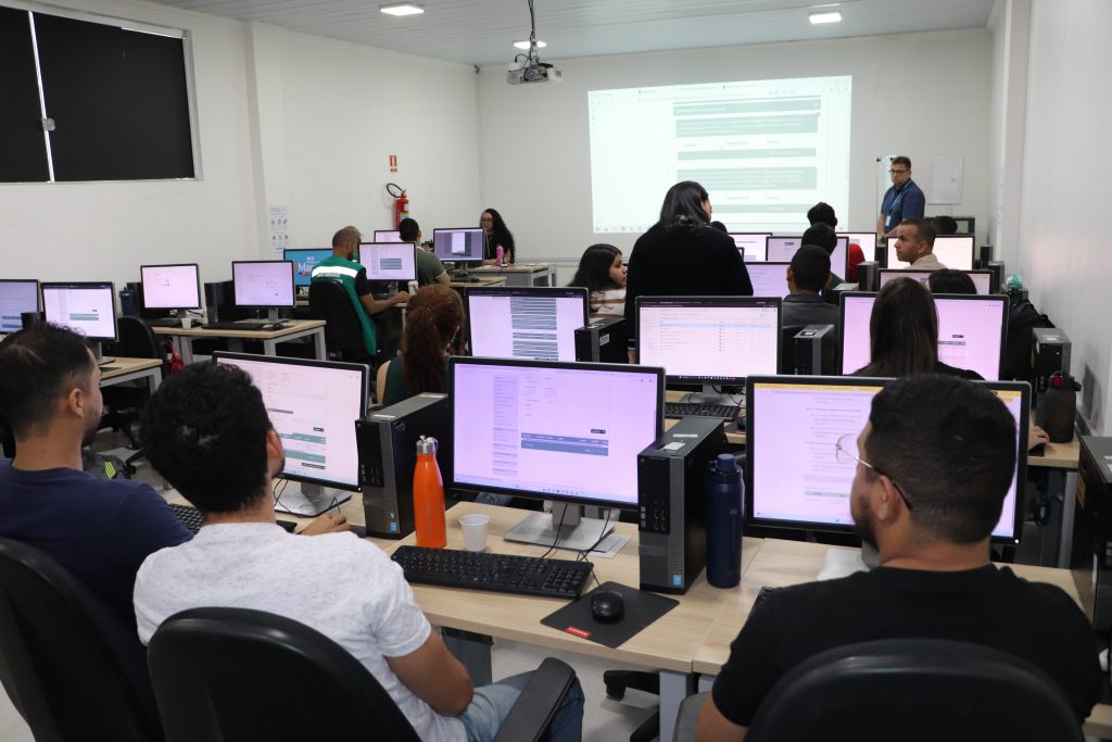 Manaus capacita 21 analistas ambientais para licenciamento municipal e operação do Slim