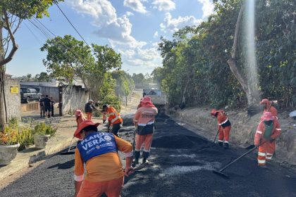 Prefeitura de Manaus avança na recuperação asfáltica da rua Yakisoba no Portal do Japão