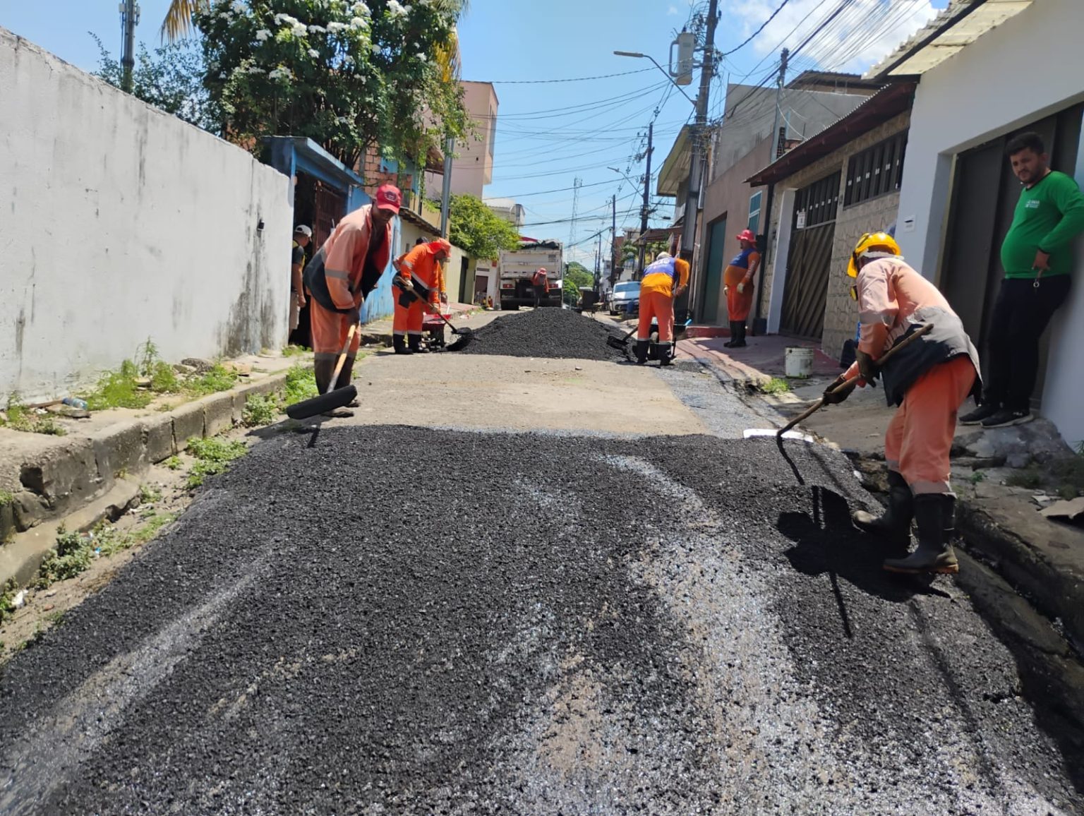 Recuperação asfáltica em Manaus avança com obras nas ruas Boa Vista e São Bento