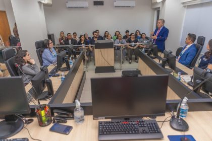 Projeto Portas Abertas leva alunos dos primeiros períodos a imersão prática no Judiciário do Amazonas