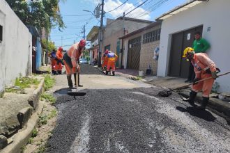 Prefeitura de Manaus intensifica recuperação asfaltica nas ruas Boa Vista e São Bento na zona Centro-Oeste