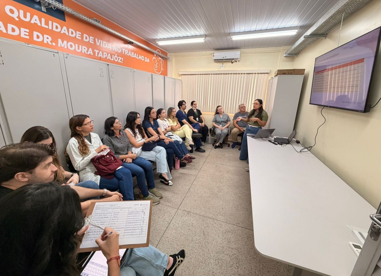Maternidade Dr. Moura Tapajóz realiza sessão científica sobre rotura prematura de membranas e condutas