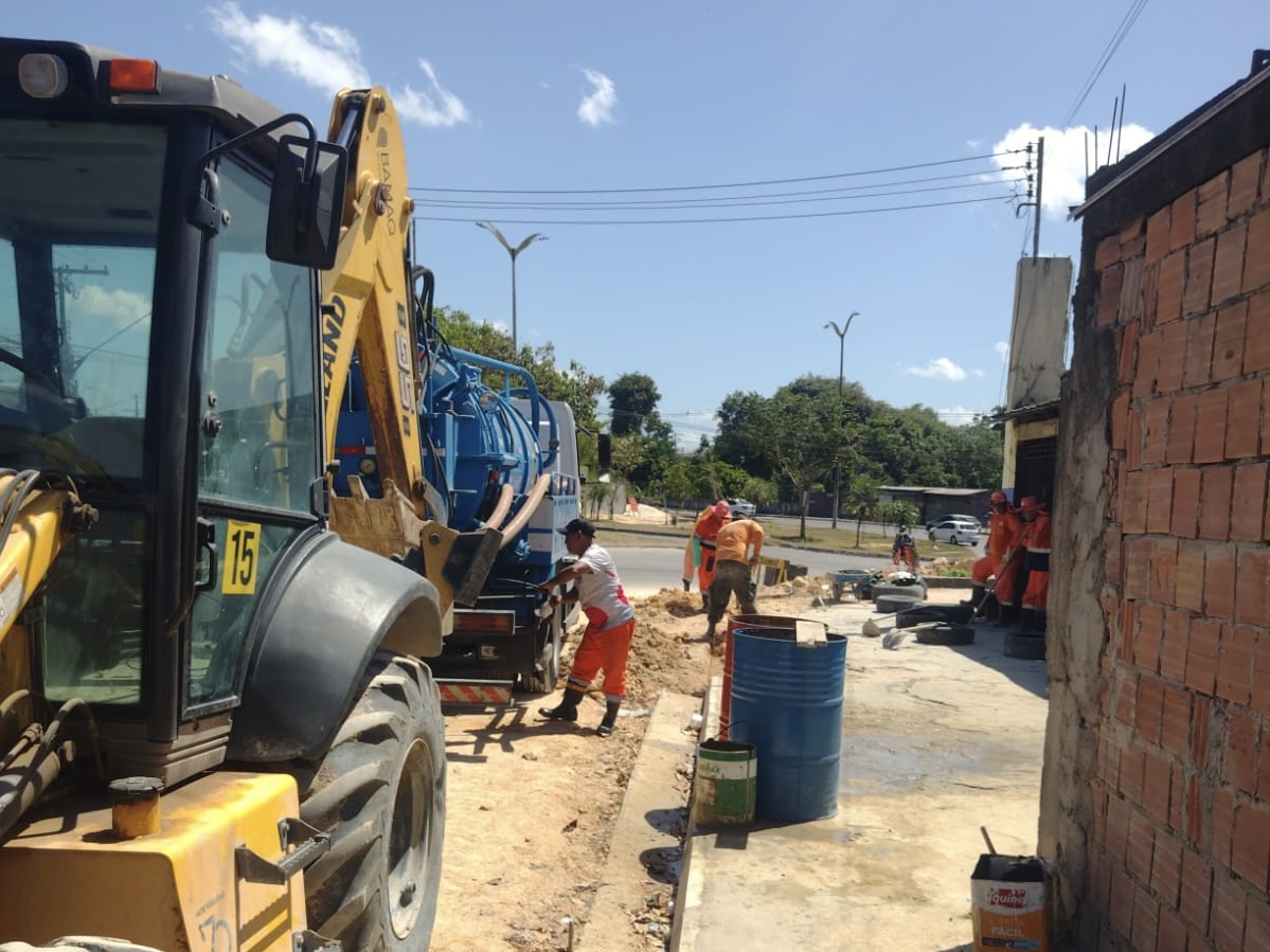 Prefeitura de Manaus implanta linha de drenagem profunda de 450 metros no bairro Nova Cidade para reduzir alagamentos