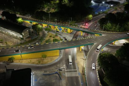 Prefeitura de Manaus inicia modernização do viaduto Miguel Arraes com pintura, grafites e iluminação em LED
