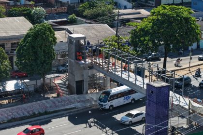 Obras da passarela Santos Dumont avançam a 65% na avenida Torquato Tapajós em Manaus
