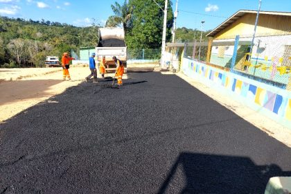 Manaus avança com pavimentação ramal do Tiú para melhorar acesso de moradores e estudantes