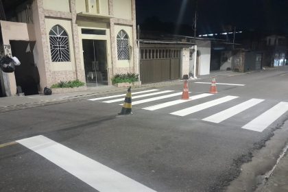 Prefeitura de Manaus avança na implantação e revitalização da sinalização viária para organizar o tráfego e proteger pedestres