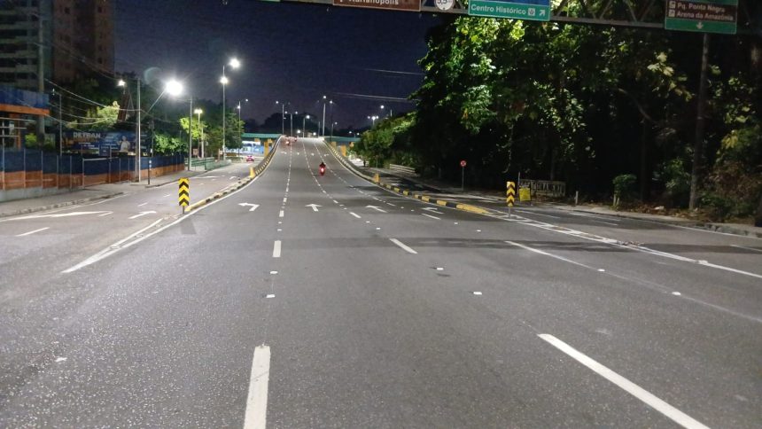 Prefeitura de Manaus intensifica sinalização viária em diversos bairros para organizar o trânsito e reduzir sinistros