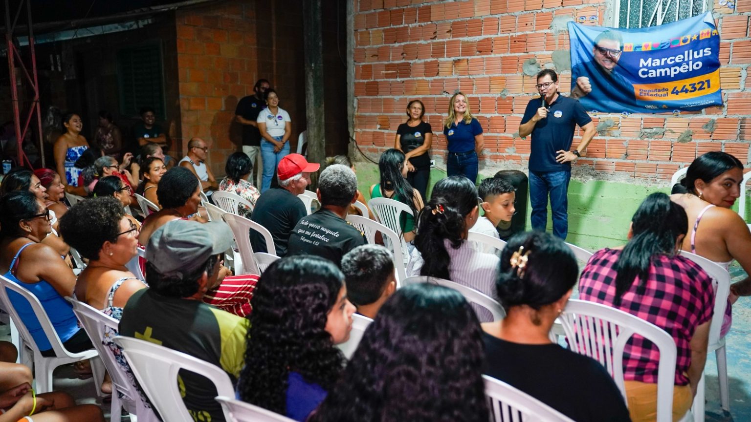 Marcellus Campêlo defende casa própria e proteção das famílias em encontro com moradores do Jorge Teixeira 2