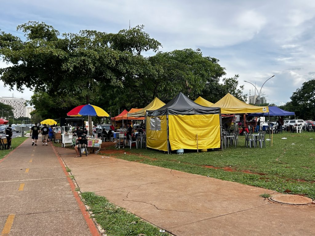Cadastramento de ambulantes para Hot Wheels Monster Trucks Live será realizado na próxima segunda-feira (24) com vagas, sorteio e entrega de licenças