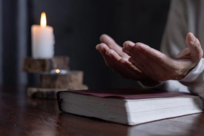 Projeto de Lei 3128/26 propõe aumentar pena para criminoso que se passa por falso pastor em instituição religiosa