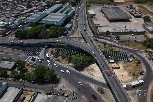 Prefeitura de Manaus amplia obras e modernização do viaduto do São José com pintura e manutenção