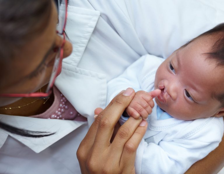 Comissão de Saúde aprova inclusão de responsáveis no acompanhamento psicológico do SUS para pacientes com fissura labiopalatina
