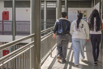 Comissão da Câmara convoca audiência para discutir misoginia nas escolas e universidades após divulgação de listas misóginas