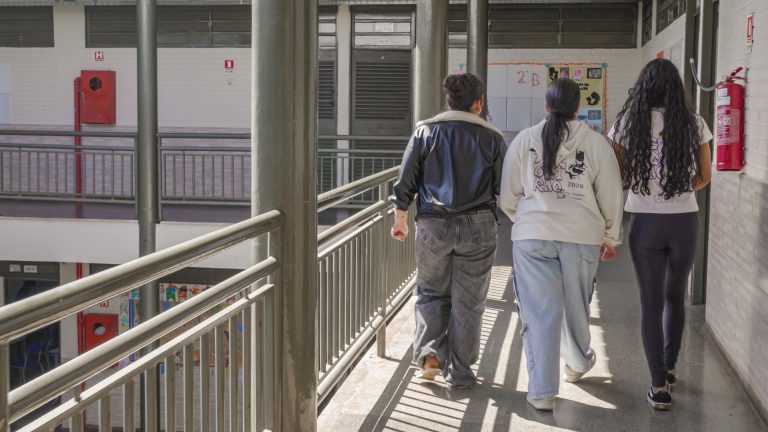 Comissão da Câmara convoca audiência para discutir misoginia nas escolas e universidades após divulgação de listas misóginas