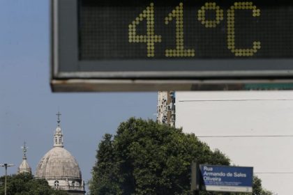 Projeto de lei 2586/26 propõe medidas para enfrentar a desinformação climática e fortalecer a transparência ambiental no Brasil