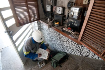 Projeto de Lei 3030/26 aumenta penas por crimes cometidos por falsa condição profissional em prestadores de serviço