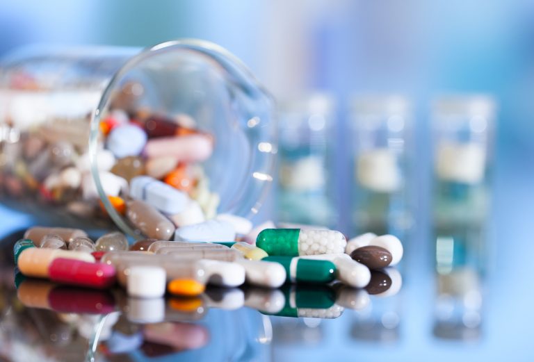 Câmara aprova ampliar cobertura de medicamentos de uso domiciliar para doenças raras e imunomediadas