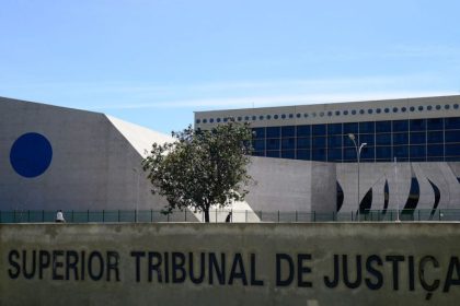 Lei que regulamenta o filtro de relevância no STJ define requisitos para recurso especial e efeitos processuais