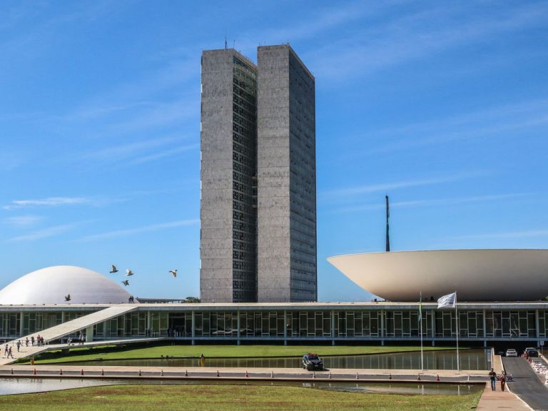 Governo deve enviar a Lei de Diretrizes Orçamentárias e a LOA até 31 de agosto e Congresso terá calendário apertado