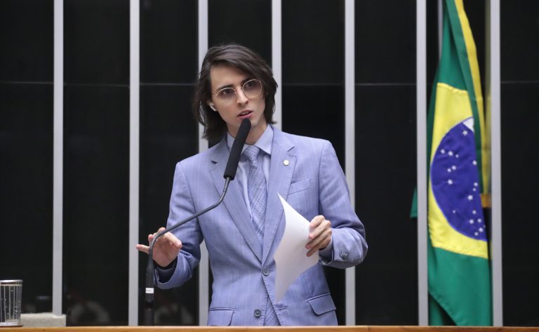Comissão de Saúde aprova regras para paciente com câncer ser tratado em outro estado pelo SUS